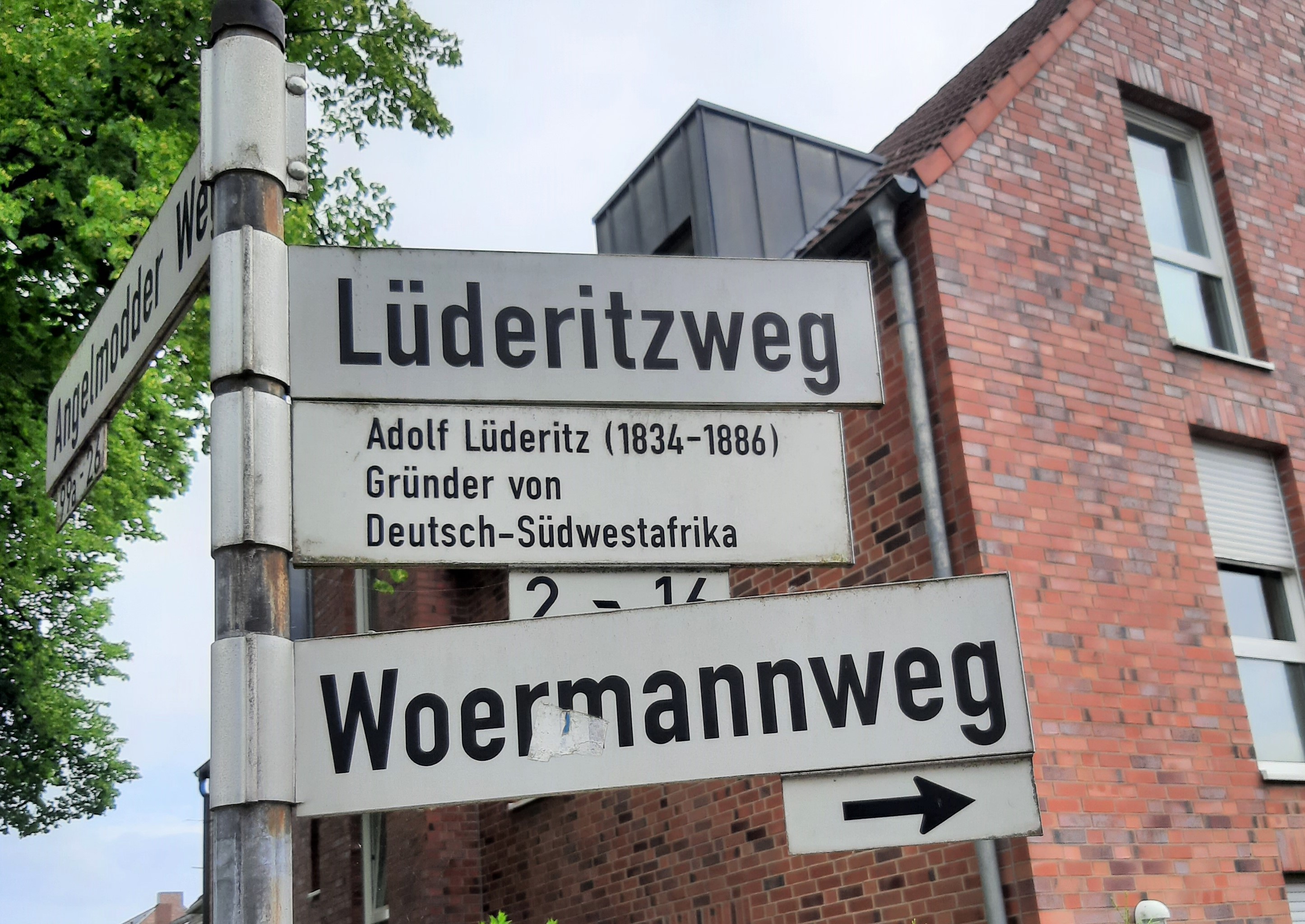 Straßenschilder des Lüderitz- und des Woermannwegs in Gremmendorf 