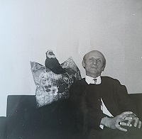 Porträtfoto trans* Frau Anni