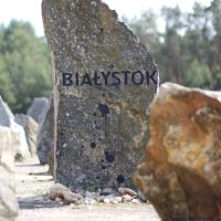 Granitstein mit der Aufschrift 'Bialystok'
