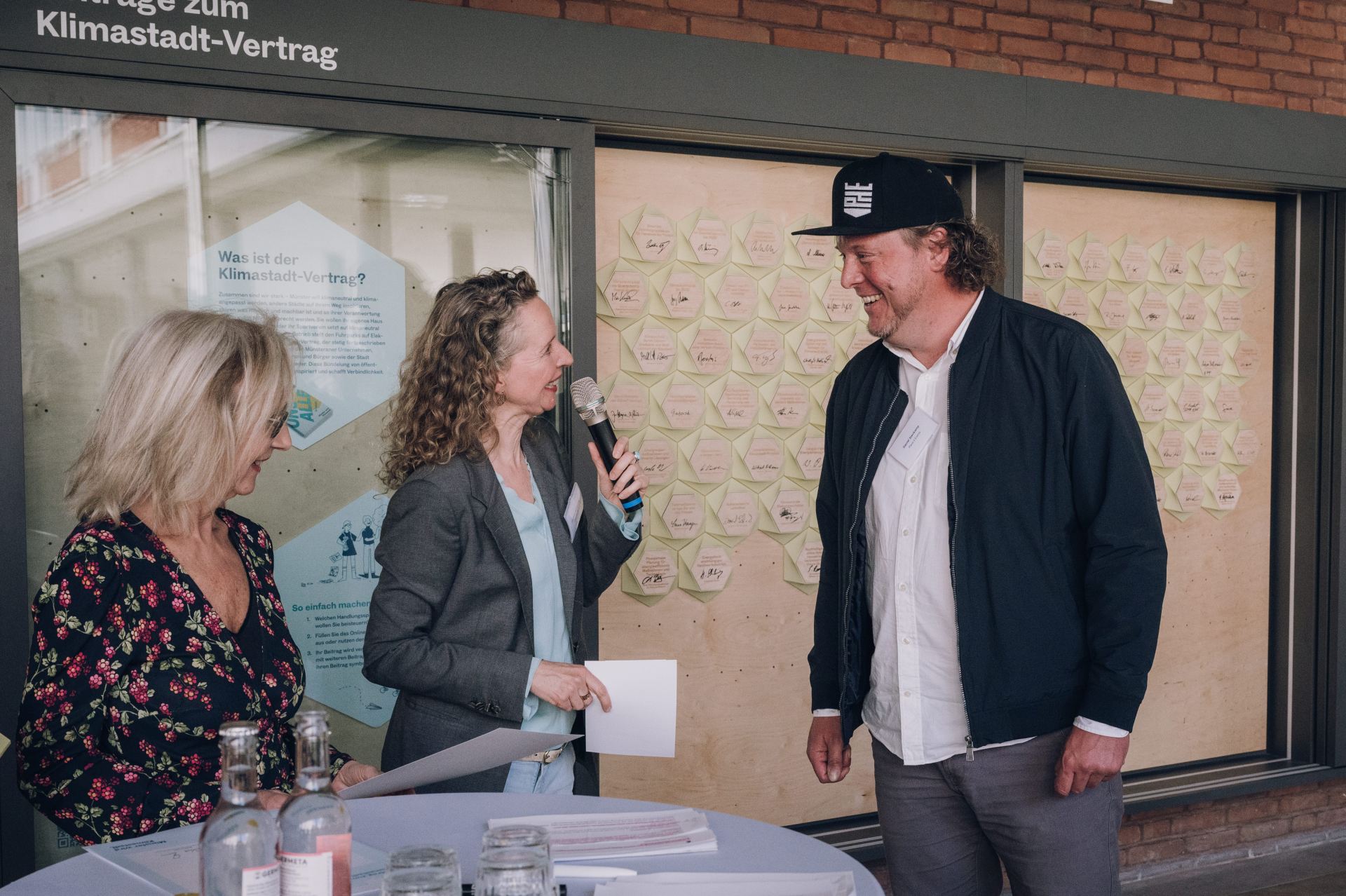 Beitragsunterzeichnung im Mai 2025 & Einweihung der Klima-Lounge
