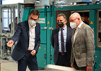 Oberbürgermeister Markus Lewe besichtigt die Forschungsfertigung Batteriezelle (FFB)