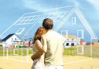 Illustration Paar vor einem in die Landschaft gezeichneten Umriss eines Hauses mit Solarmodulen auf dem Dach