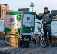 E-Lastenrad (Foto: Leezen Heroes) Foto: Lastenrad mit großer Ladung am Hafen