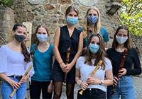Die WESPE-Preisträgerinnen Mia Hohmann, Ronja Vollmari, Carolin Wedekind, Anna Maria Wempe, Theresia Volbers, Tara Althaus Die sechs jungen Musikerinnen mit ihren Blockflöten