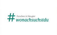 Schriftzug '#wonachsuchstdu' Foto